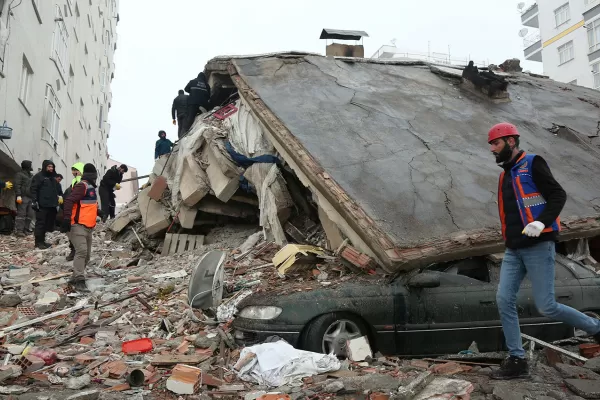 Terremoto en Turquía y Siria: El Gobierno dispuso ayuda humanitaria para asistir a las víctimas