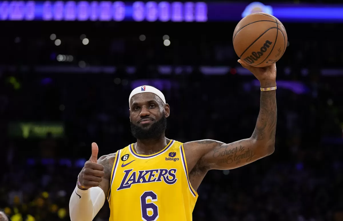 Lebron James es el jugador récord de la NBA