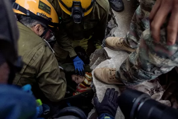 Sismo en Turquía y Siria: Rescates que conmueven en medio de la tragedia