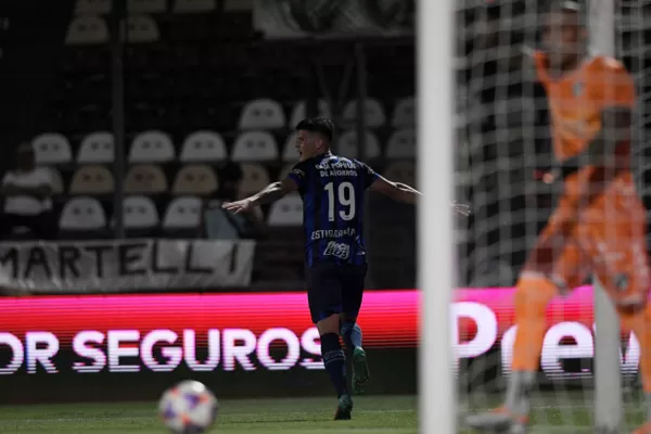 Atlético Tucumán vs Vélez: ¿a qué hora juegan y por dónde ver el partido en vivo?