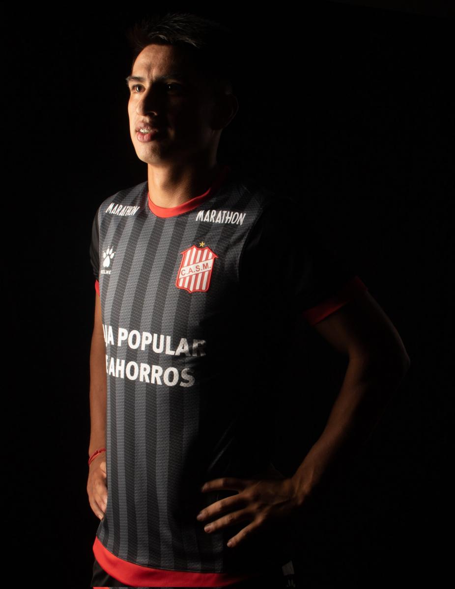 San Martín presentó las nuevas camisetas que lucirá en 2023