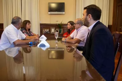 El Gobierno se reunió con los gremios docentes por las paritarias 2023