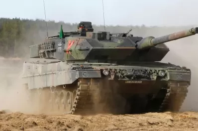 Noruega enviará a Ucrania tanques de combate Leopard 2
