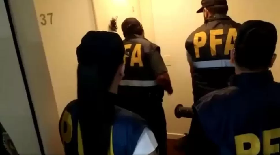 EMBARAZADAS RUSAS. La Policía Federal allanó dos lugares en busca de datos sobre una presunta organización mafiosa.  