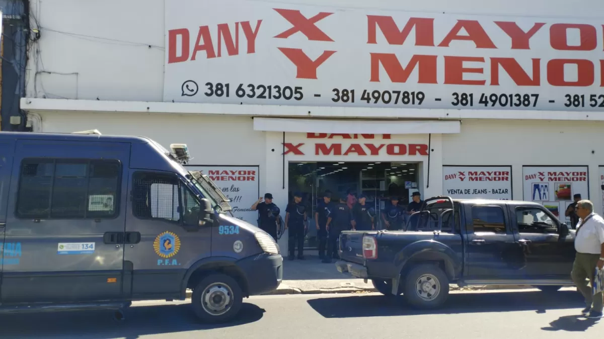 Allanan dos comercios en Tucumán por infracción a la Ley de Marcas