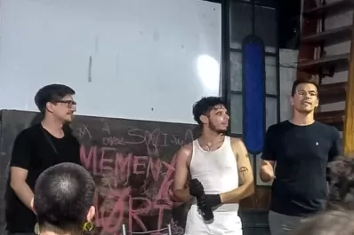 Sin ton ni son, un ciclo de artes escénicas que reúne varias disciplinas en el microteatro