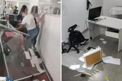 Destrozaron la guardia de un hospital por demoras en el traslado de una paciente