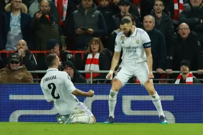 Champions: Real Madrid aplastante y Nápoli imbatible