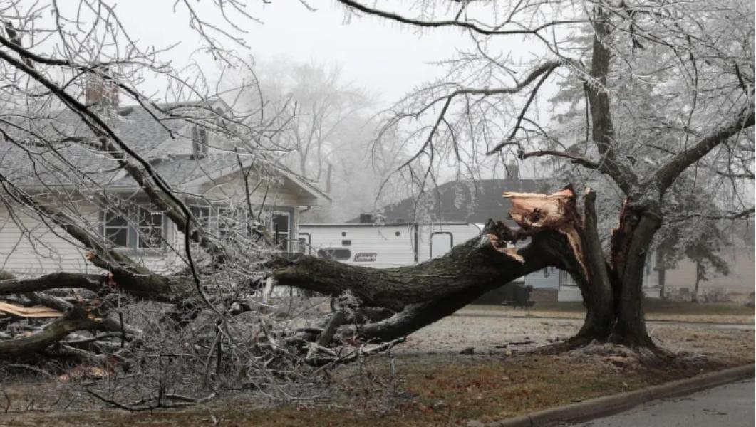 Cambio climático extremo: Estados Unidos enfrenta una inusual tormenta de nieve y calor récord