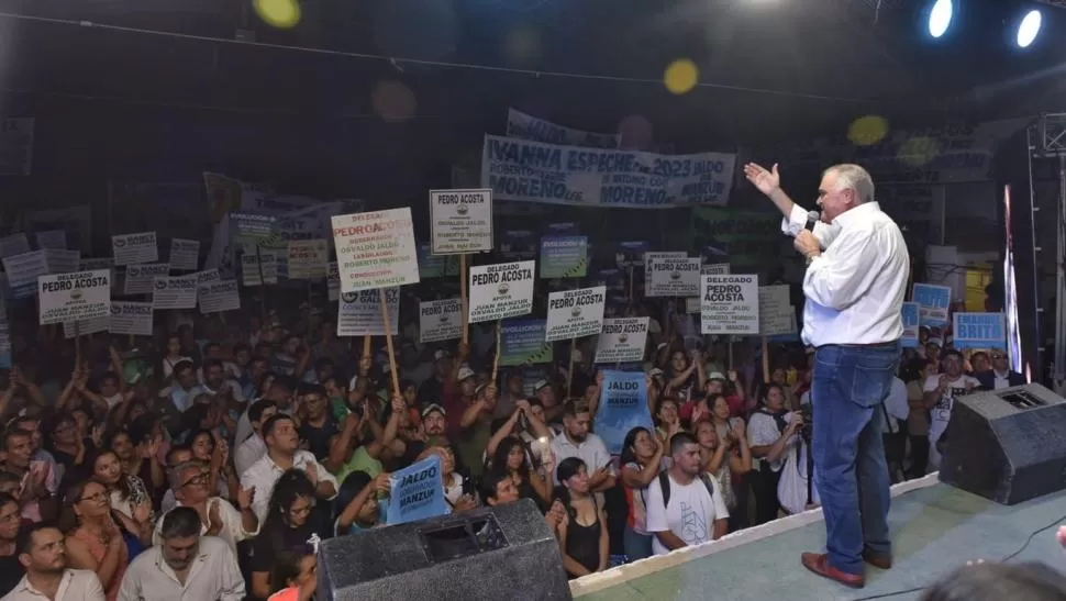 DE CAMPAÑA. Jaldo continúa las giras por el interior con vistas a las elecciones del 14 de mayo próximo. @OsvaldoJaldo