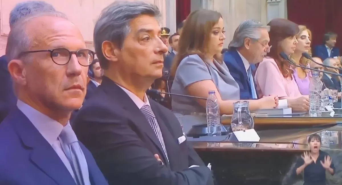 TENSIÓN. Rosatti y Rosenkrantz no ocultaron su incomodidad tras las críticas del Presidente.