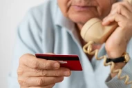 Estafas telefónicas: Dictan medidas cautelares para que una tarjeta de crédito deje de cobrar a las víctimas