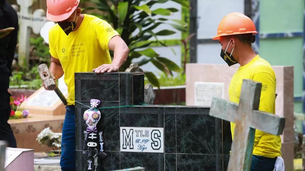 PROHIBIDO. Sacaron las imágenes que identifican a las maras.   reuters 