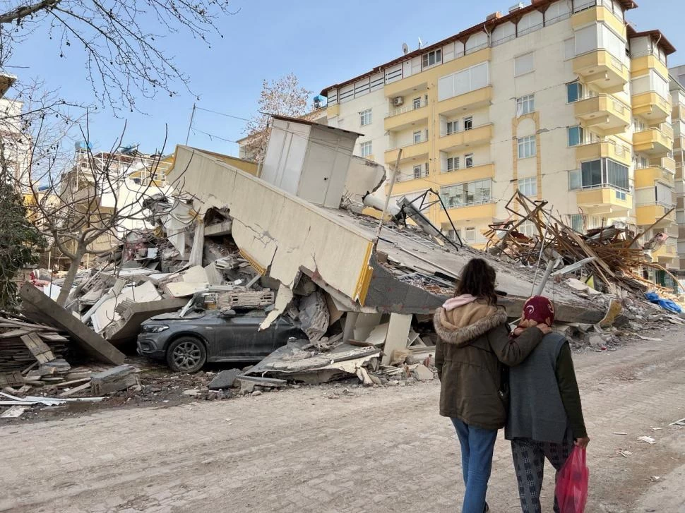 COLAPSO. Edificios en ruinas en Pazarcik.  