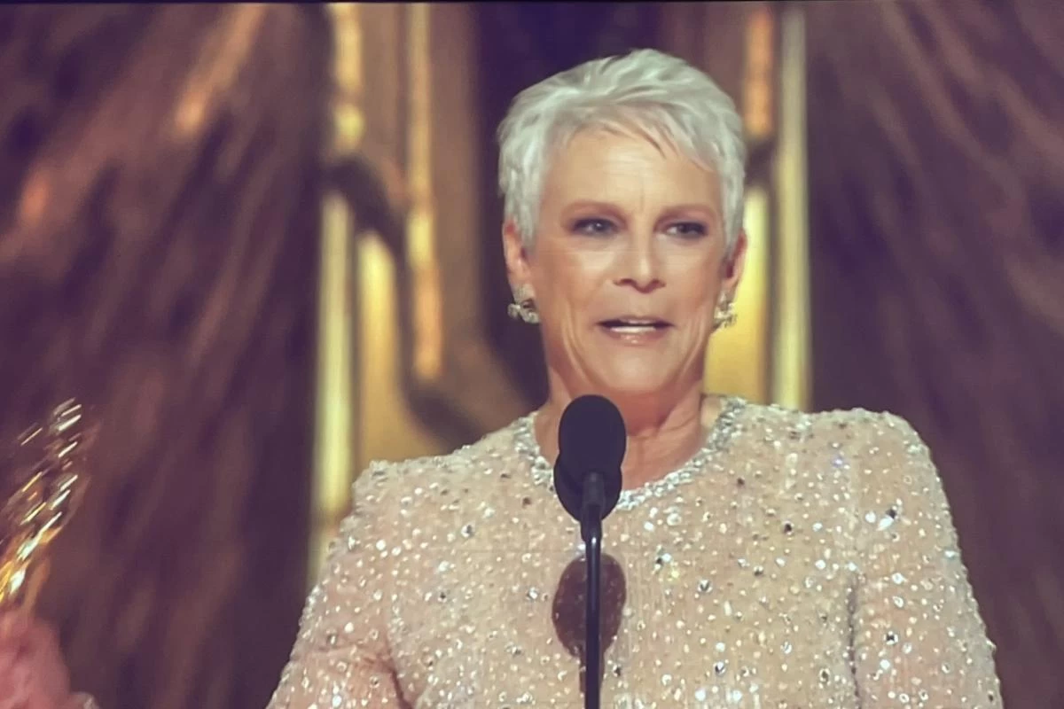  Jamie Lee Curtis gana su primer Oscar a mejor actriz de reparto