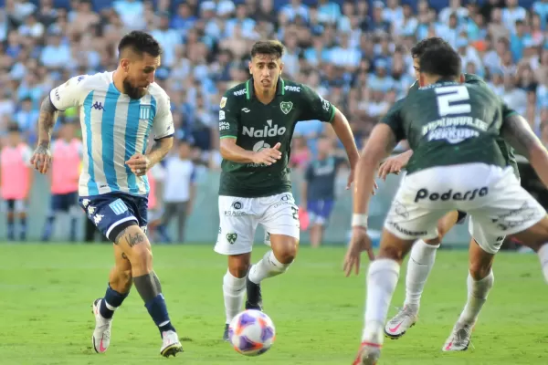 Racing venció a Sarmiento y trepó en la Liga Profesional