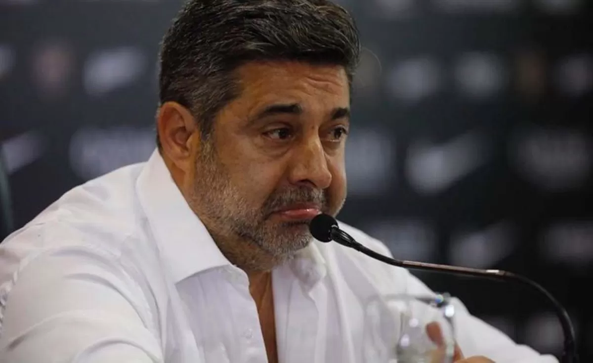 Angelici: “Riquelme miente”