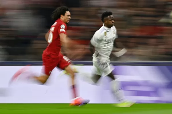 Real Madrid reguló y se sacó de encima a Liverpool