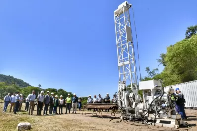 Filtraciones en El Cadillal: se inició la obra de reparación de la presa lateral 3 del dique