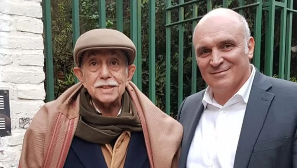 José Luis Espert junto a Víctor Elías, durante una visita a Tucumán. 