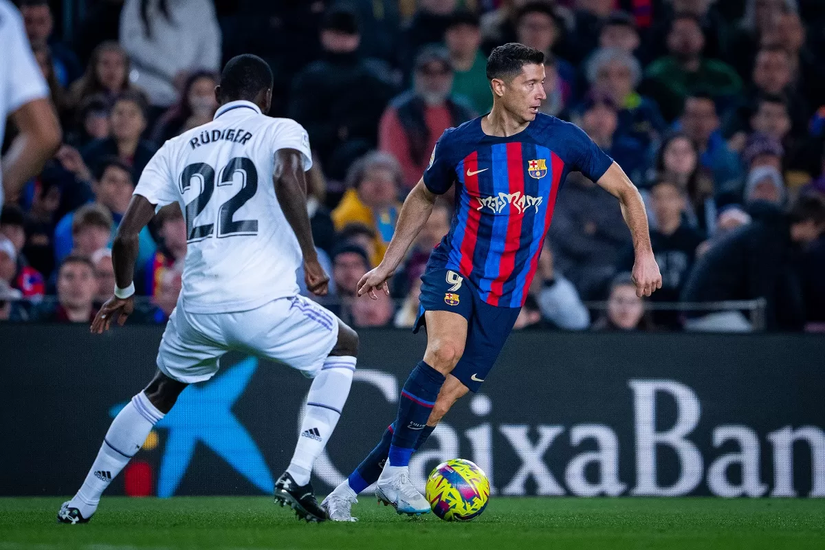 El Barcelona derrotó 2-1 al Real Madrid en Cataluña