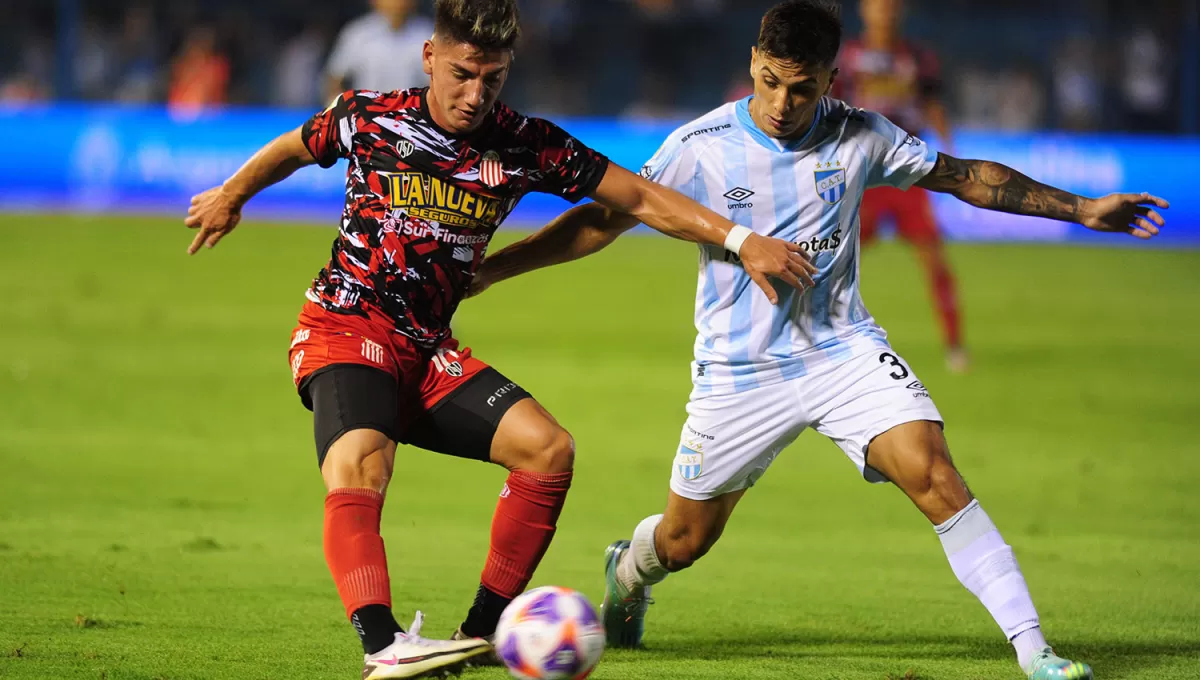 SIN DESPEGAR. Atlético tuvo un mal primer tiempo y apenas logró recuperar algo de juego en el segundo, durante el empate ante Barracas Central.