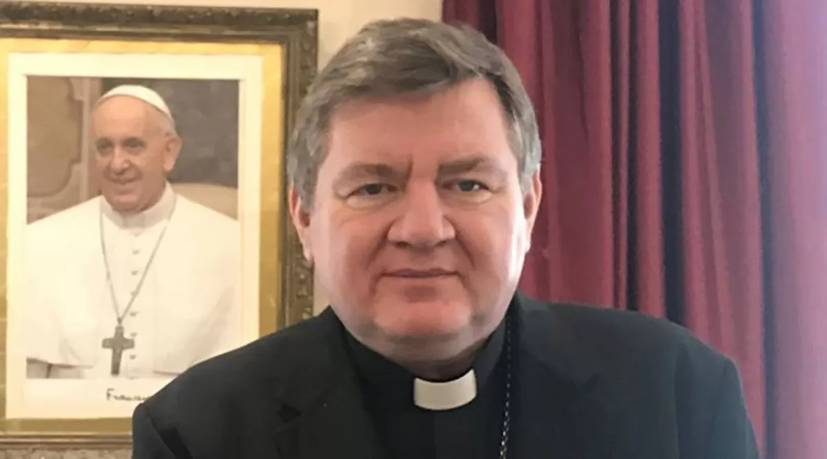 Nuncio Mirosław Adamczyk