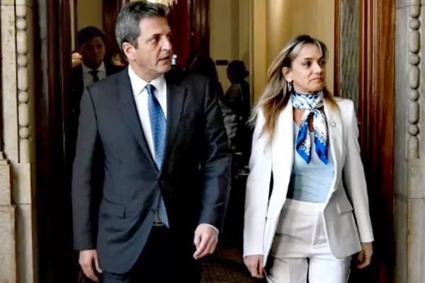 Malena Galmarini: El peronismo está muy en la boludez de discutir liderazgos