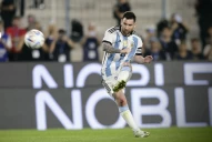Argentina vs Panamá: Lionel Messi recibió una brutal patada y asustó a todos