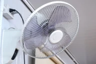 Reclamos en escuelas por falta de agua y ventiladores