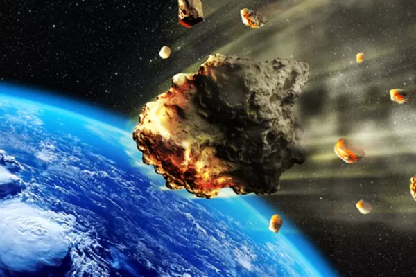 Hoy pasará un asteroide entre la Tierra y la Luna: “ocurre cada diez años”