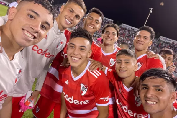 River le ganó a la “U” de Chile y debutó el tucumano Flores