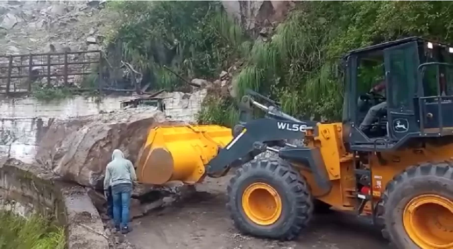 LAS TOPADORAS EN ACCIÓN. Así fue el despeje de la ruta. 