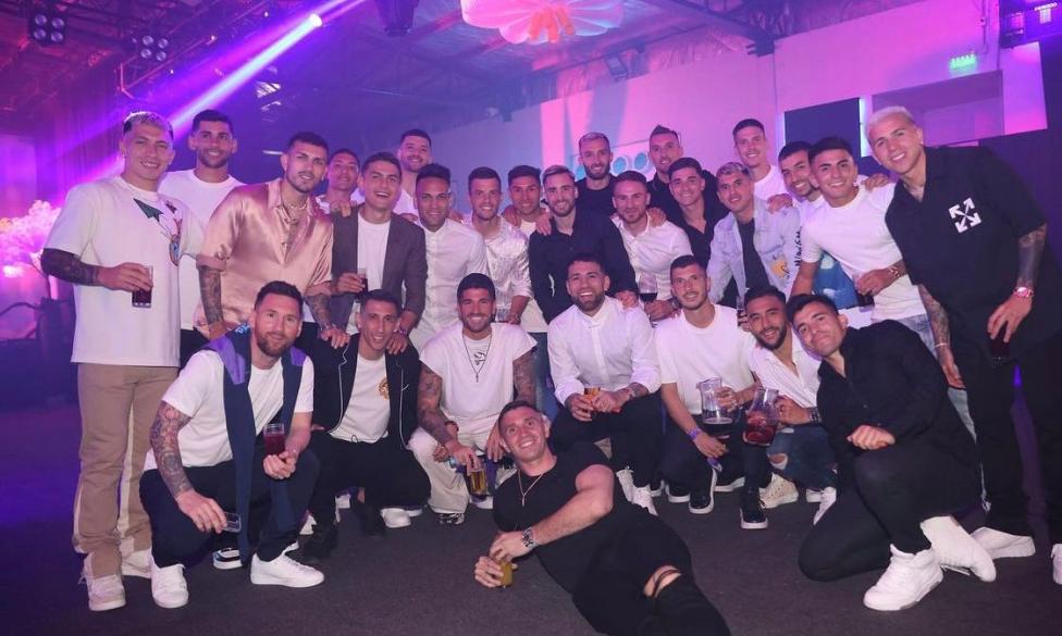 La fiesta de la Selección Argentina: ¿como en un viaje de egresados? La tierna foto que se sacaron todos los jugadores