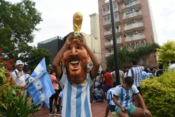 Mirá las mejores fotos de la previa a la llegada de la Selección a Santiago del Estero