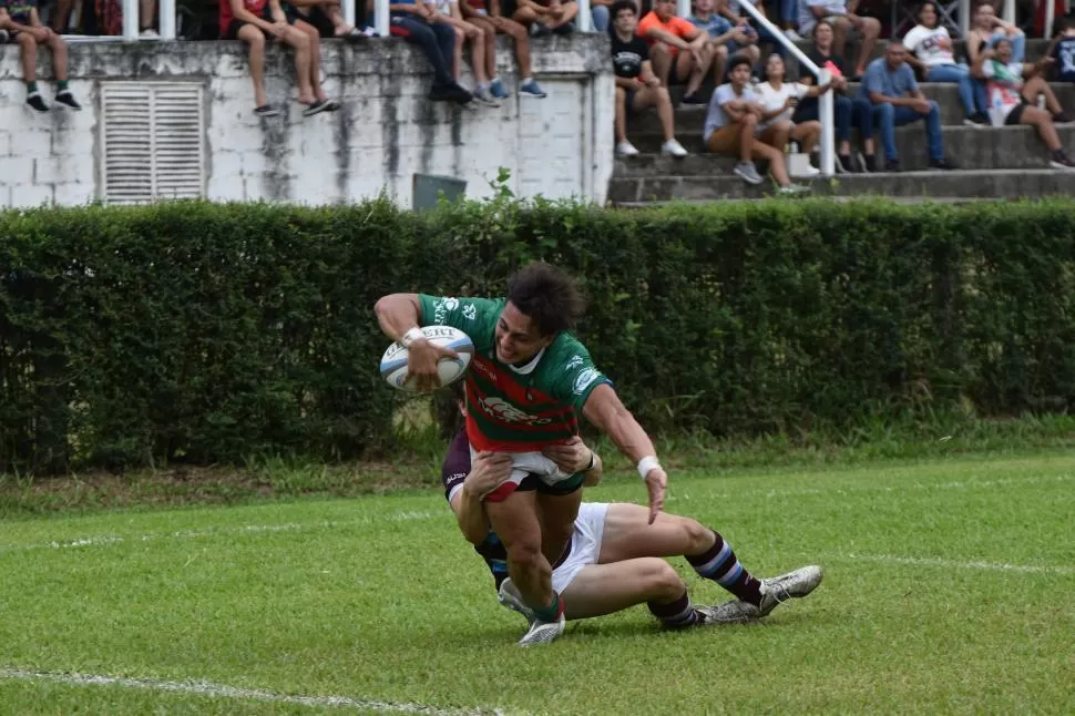 PROFUNDO. Matías Pelegrina, autor de un doblete en el triunfo de Huirapuca sobre Jockey Club.  