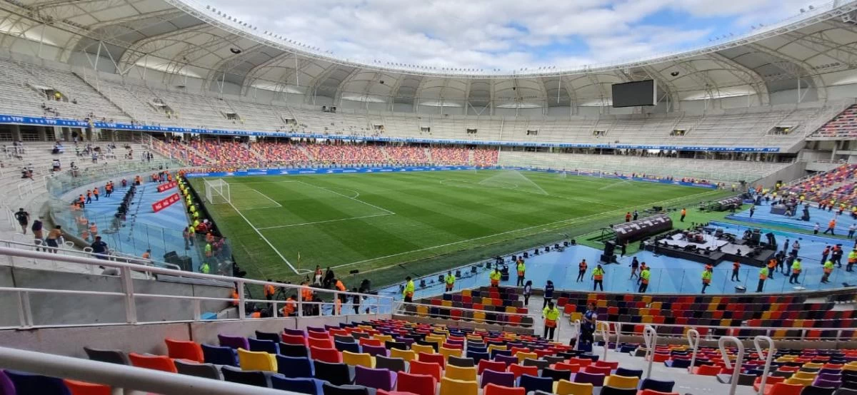 Así entran los camarógrafos al estadio