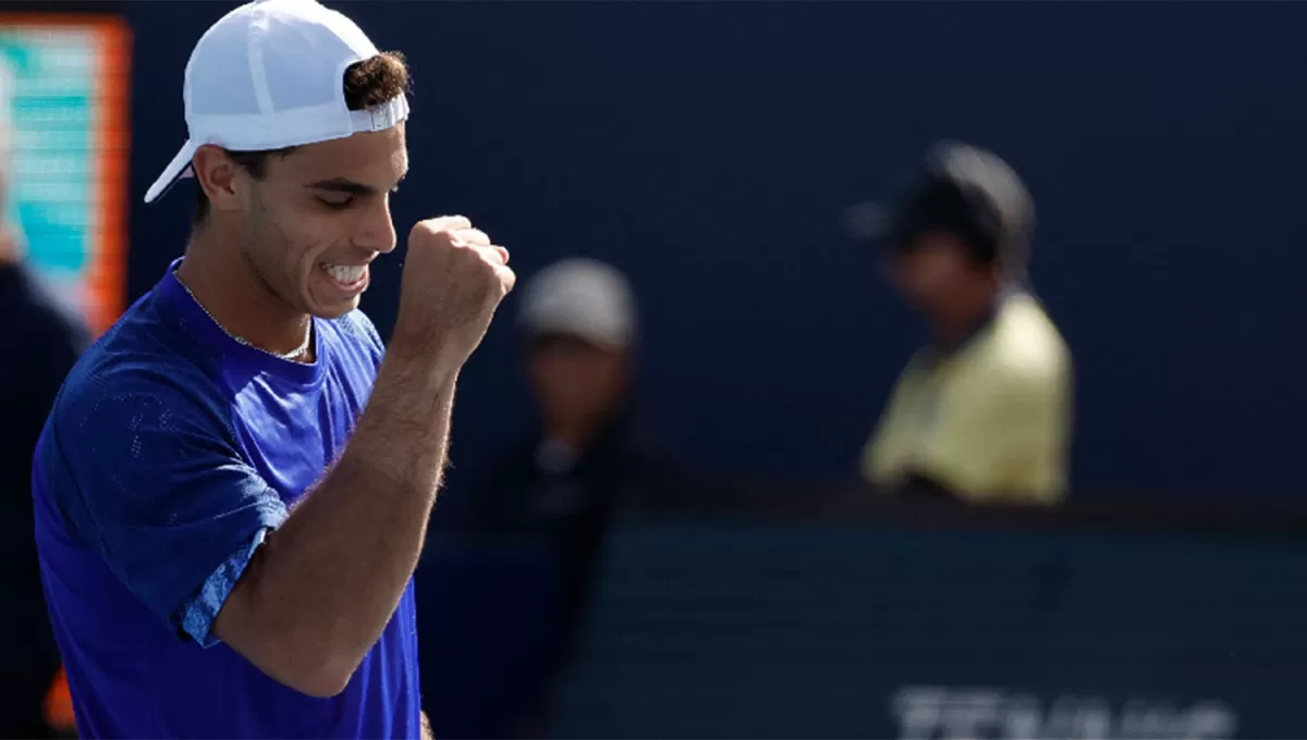 UN PASO MÁS. Francisco Cerúndolo defiende puntos que consiguió el año pasado al llegar a semifinales en Miami.