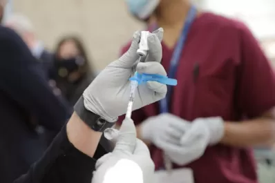 La OMS cambia las recomendaciones sobre las vacunas de refuerzo contra Covid-19