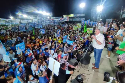 Famaillá: Jaldo acompañó el lanzamiento de la candidatura a intendente de Julio Zavala