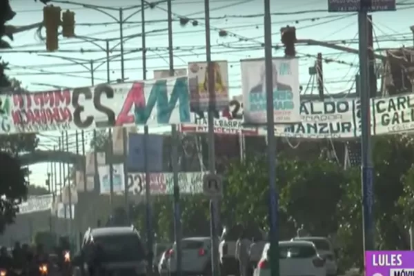 Una vieja práctica en Lules: quejas por la excesiva cantidad de pasacalles por las elecciones