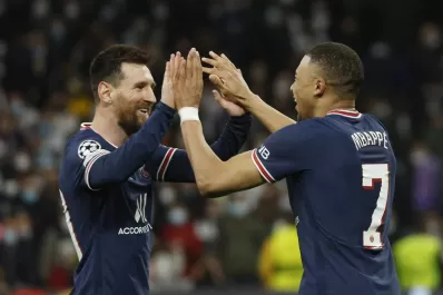 Trascendió cuánto cobra Mbappé y la diferencia con Lionel Messi es impactante