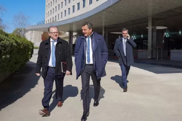 Massa viaja a Washington para reunirse con funcionarios del FMI y el Banco Mundial