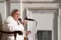 Papa Francisco está mejor de su bronquitis y ya no tiene fiebre