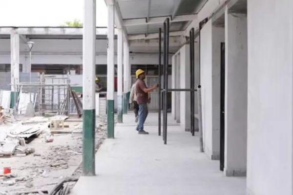 Avanzan las obras de refacción y ampliación en la Escuela Media de Los Nogales