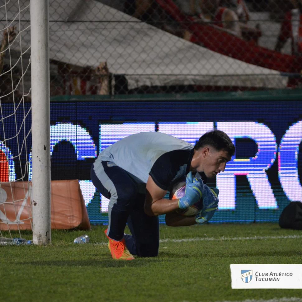 BRINDA SEGURIDAD. Tomás Marchiori se ganó la confianza de Pusineri y ya lleva ocho partidos seguidos como titular. El mendocino recibió 10 goles en lo que va de la Liga Profesional. Sólo mantuvo la valla invicta ante Banfield. 