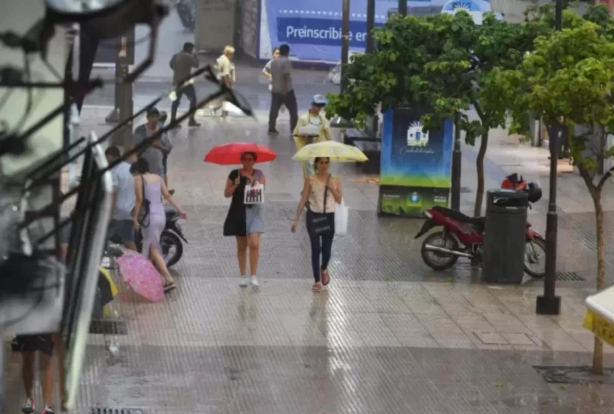 Clima en Tucumán: el cielo gris y las lloviznas se quedarán por una semana