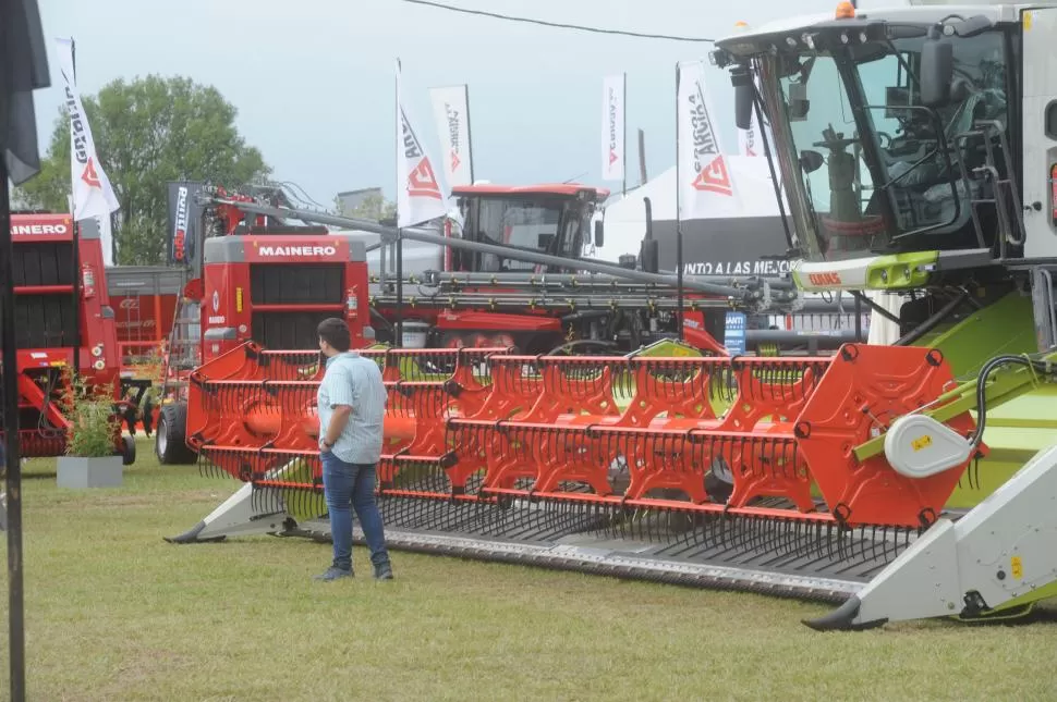 MAGNITUD. La 6ª Edición de la Expo Apronor resulta una vidriera, en la cual exponen más de 90 empresas del sector que representan a más de 400 marcas. LA GACETA / FOTOS DE ANTONIO FERRONI