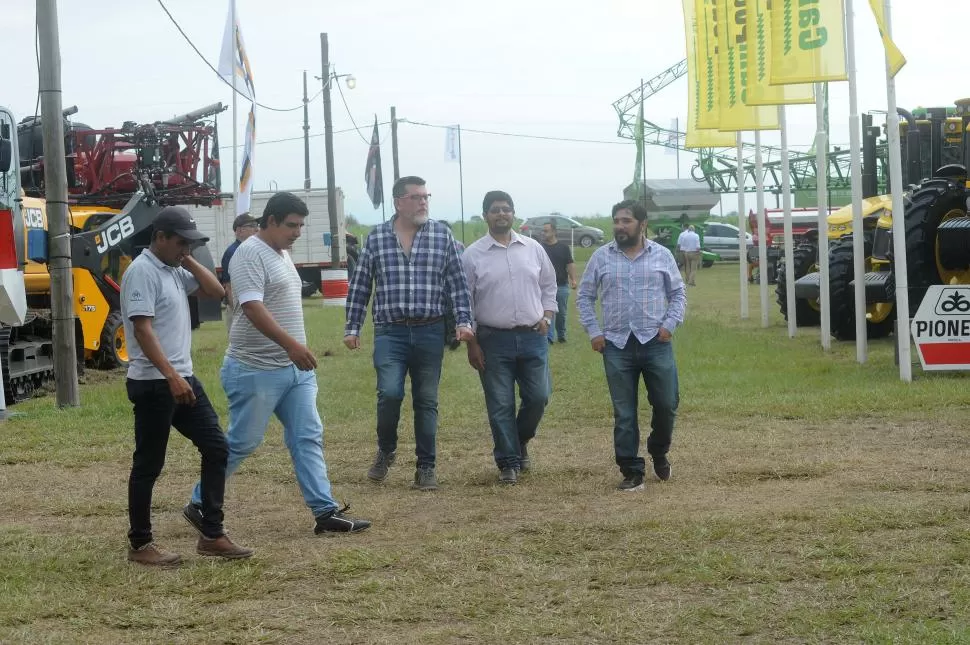 APOYO. La expo Apronor también es un lugar de encuentro de productores. 