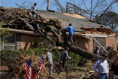 Tornados dejaron un saldo de 29 muertos, en Estados Unidos